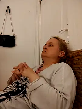 She-devilx online show from 04-27-26, 08:18