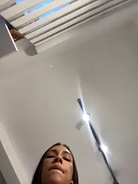 EllaSanz  online show from 01-08-25, 10:27