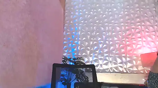 Ladygel20 online show from 01-13-25, 03:01