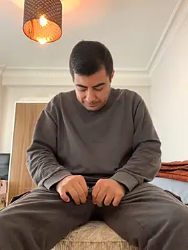 Snapshot of _Playboy_ chatting on 11-08-25, 09:20 Playboy online show from 11-08-25, 09:20