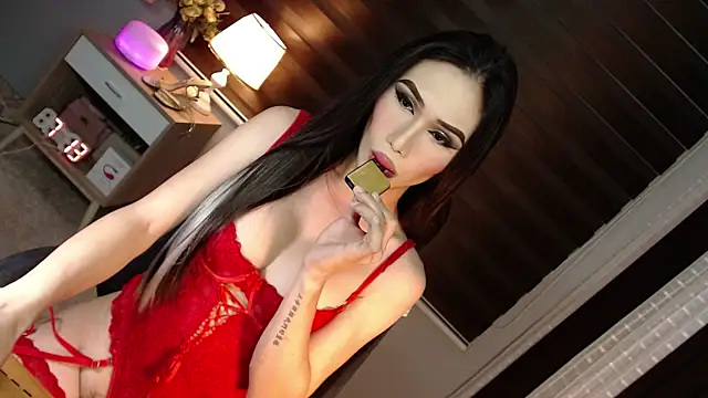 Snapshot of louren_miles chatting on 03-20-25, 03:13 louren miles online show from 03-20-25, 03:13