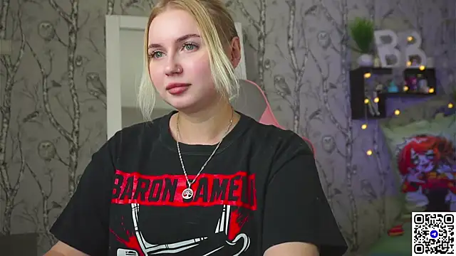 Moon Valkyrie online show from 02-02-26, 08:02