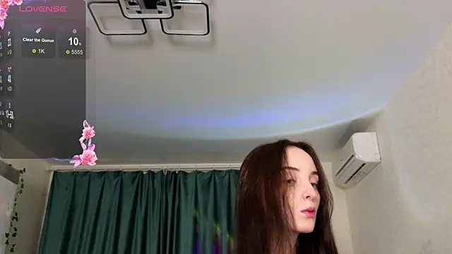 Silver rains online show from 12-17-24, 11:38