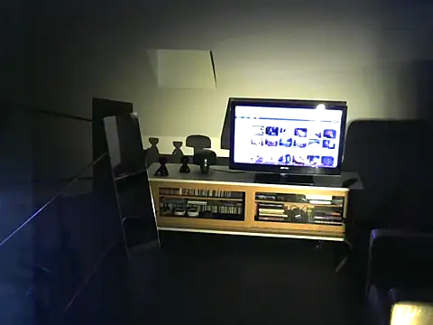 rodrigotof2000 online show from 12-14-25, 07:03