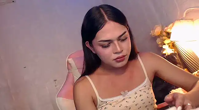 Snapshot of Ashely_Lewis chatting on 12-09-24, 02:28 Ashely Lewis online show from 12-09-24, 02:28