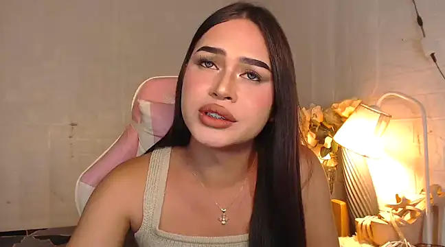 Snapshot of Ashely_Lewis chatting on 01-05-25, 11:26 Ashely Lewis online show from 01-05-25, 11:26