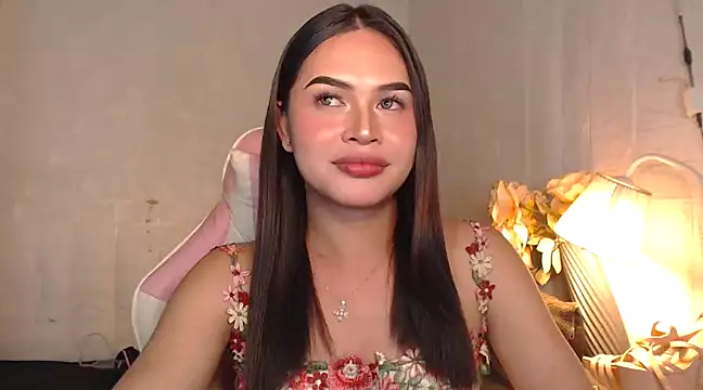 Snapshot of Ashely_Lewis chatting on 01-06-25, 04:13 Ashely Lewis online show from 01-06-25, 04:13