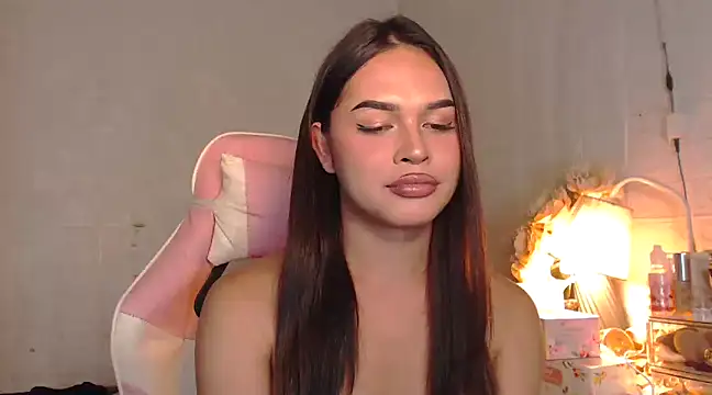 Snapshot of Ashely_Lewis chatting on 01-27-25, 04:01 Ashely Lewis online show from 01-27-25, 04:01