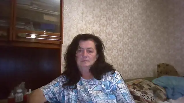 GypsiQueen2 online show from 09-17-25, 07:59