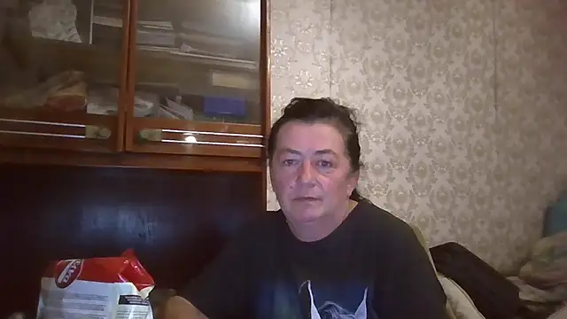 GypsiQueen2 online show from 09-26-25, 08:02