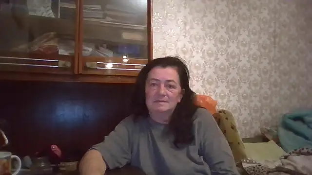 GypsiQueen2 online show from 10-22-25, 06:07