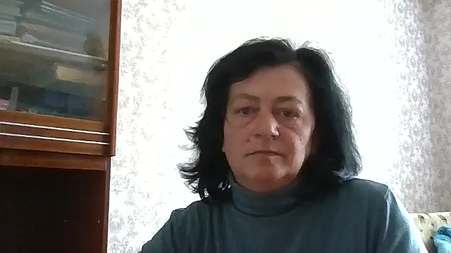 GypsiQueen2 online show from 04-24-26, 07:22