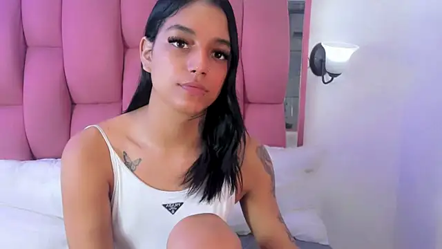 XXVIOLETTAXX online show from 12-19-24, 05:08