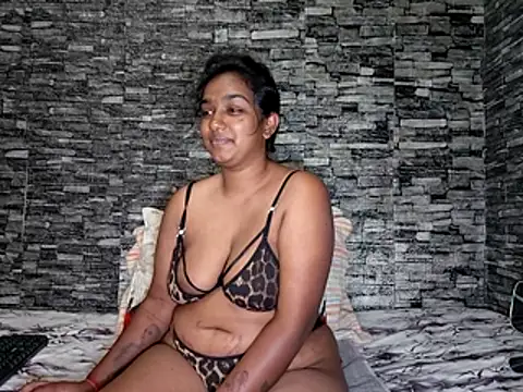 Snapshot of Xindias_fantasyX chatting on 05-26-26, 06:37 Xindias fantasyX online show from 05-26-26, 06:37
