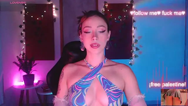 sakura beauty online show from 10-10-25, 04:33