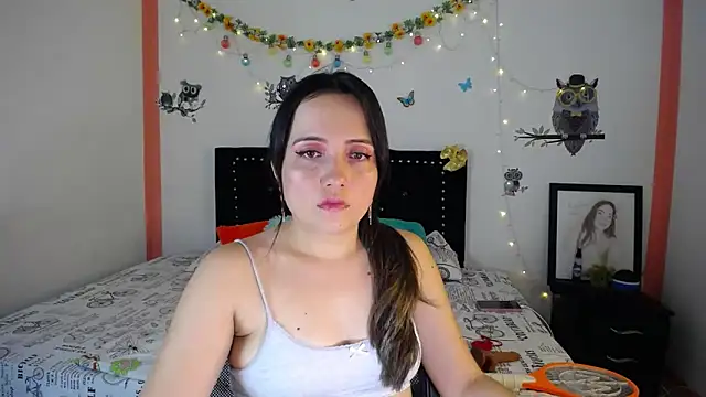 naughty girl 4u online show from 03-10-25, 08:01