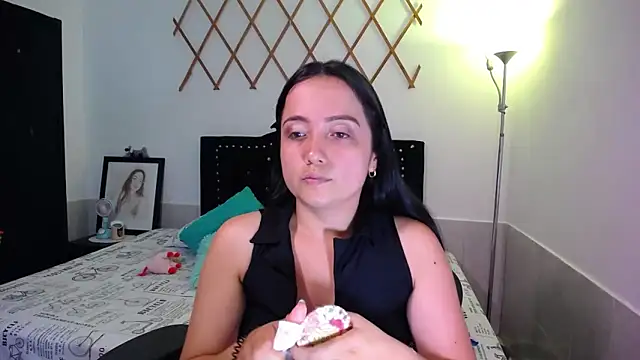 naughty girl 4u online show from 09-29-25, 07:40