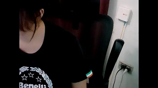 makemefallin online show from 12-22-24, 03:33