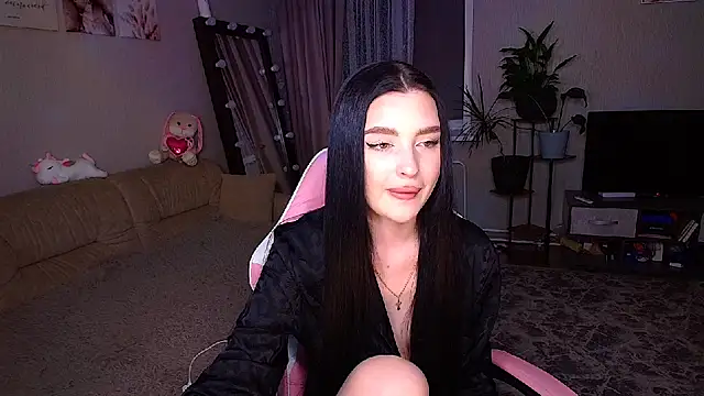   Malika   online show from 10-31-25, 03:35