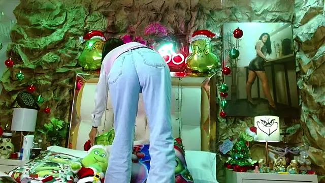 Snapshot of sharoon_cheerry chatting on 12-21-24, 04:57 sharoon cheerry online show from 12-21-24, 04:57