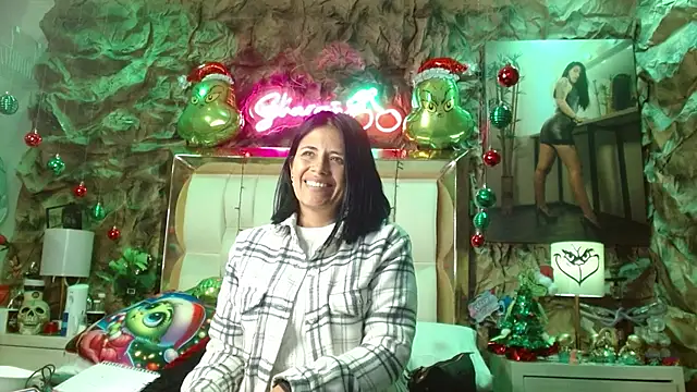 Snapshot of sharoon_cheerry chatting on 01-03-25, 06:35 sharoon cheerry online show from 01-03-25, 06:35