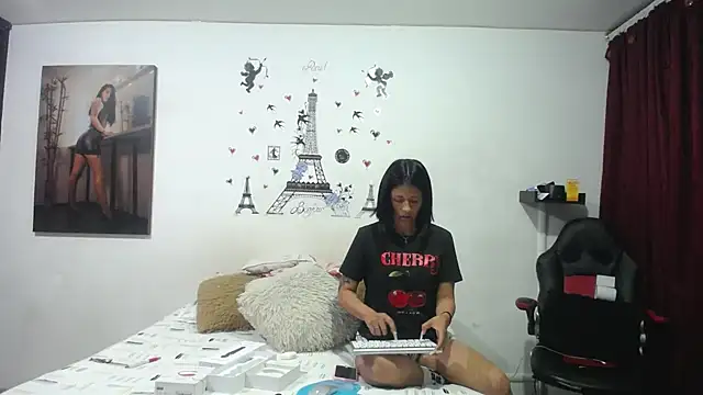 Snapshot of sharoon_cheerry chatting on 02-12-25, 10:56 sharoon cheerry online show from 02-12-25, 10:56