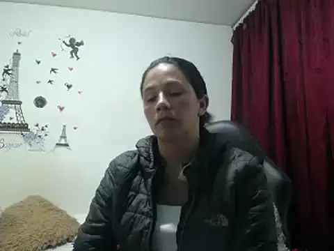 Snapshot of sharoon_cheerry chatting on 03-18-25, 05:52 sharoon cheerry online show from 03-18-25, 05:52