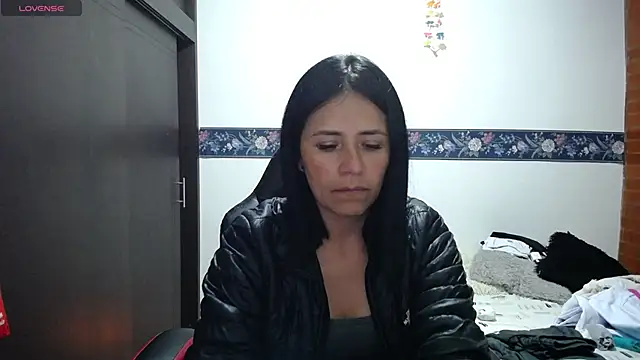 Snapshot of sharoon_cheerry chatting on 09-19-25, 02:02 sharoon cheerry online show from 09-19-25, 02:02