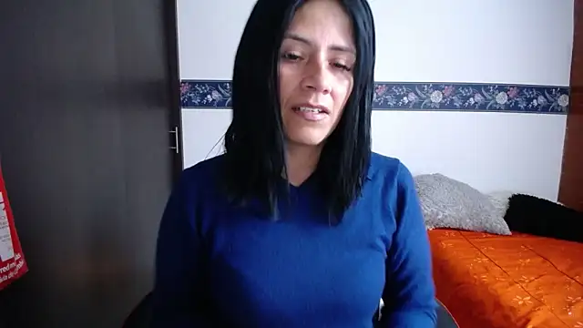 Snapshot of sharoon_cheerry chatting on 10-07-25, 11:51 sharoon cheerry online show from 10-07-25, 11:51