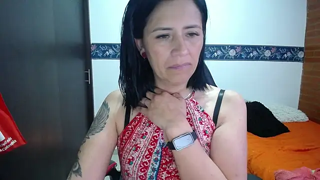 Snapshot of sharoon_cheerry chatting on 10-11-25, 11:09 sharoon cheerry online show from 10-11-25, 11:09