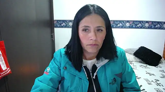 Snapshot of sharoon_cheerry chatting on 10-16-25, 02:01 sharoon cheerry online show from 10-16-25, 02:01