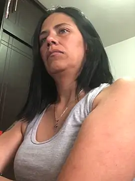 Snapshot of sharoon_cheerry chatting on 10-23-25, 11:53 sharoon cheerry online show from 10-23-25, 11:53