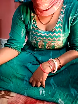 Snapshot of Bengali-boudi chatting on 02-10-25, 05:52 Bengali-boudi online show from 02-10-25, 05:52