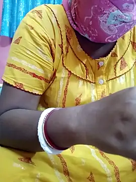 Snapshot of Bengali-boudi chatting on 10-13-25, 05:57 Bengali-boudi online show from 10-13-25, 05:57