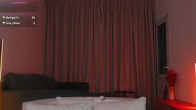 Snapshot of Alison_Miller9 chatting on 12-14-25, 11:04 Alison Miller9 online show from 12-14-25, 11:04