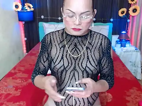 Snapshot of UrAsianPrincessDanie chatting on 02-06-26, 03:48 UrAsianPrincessDanie online show from 02-06-26, 03:48