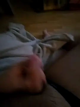 Snapshot of DauerGeilDaddy chatting on 10-28-25, 08:07 DauerGeilDaddy online show from 10-28-25, 08:07