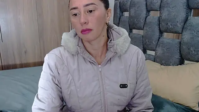 sara hott 1 online show from 02-20-25, 06:57