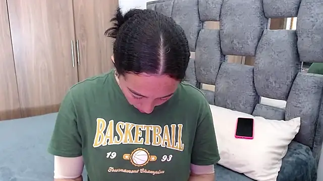 sara hott 1 online show from 02-26-25, 02:14