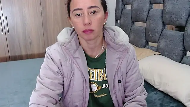 sara hott 1 online show from 02-27-25, 01:38