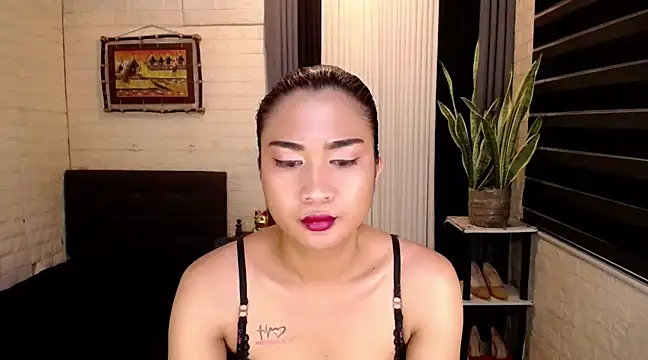 Snapshot of Yesha_harper chatting on 01-01-25, 05:54 Yesha harper online show from 01-01-25, 05:54