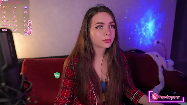 Snapshot of How2Meow chatting on 03-19-25, 05:39 How2Meow online show from 03-19-25, 05:39