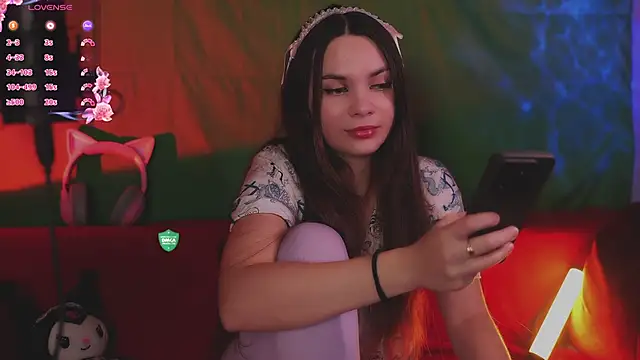 Snapshot of How2Meow chatting on 09-22-25, 05:15 How2Meow online show from 09-22-25, 05:15