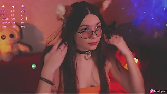 Snapshot of How2Meow chatting on 10-23-25, 05:01 How2Meow online show from 10-23-25, 05:01