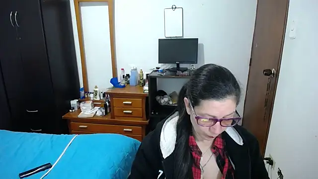 Snapshot of latin49 chatting on 10-01-25, 05:24 latin49 online show from 10-01-25, 05:24