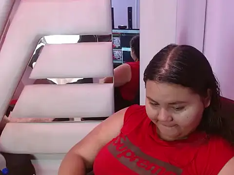 Snapshot of ValenTitis chatting on 11-01-25, 08:22 ValenTitis online show from 11-01-25, 08:22