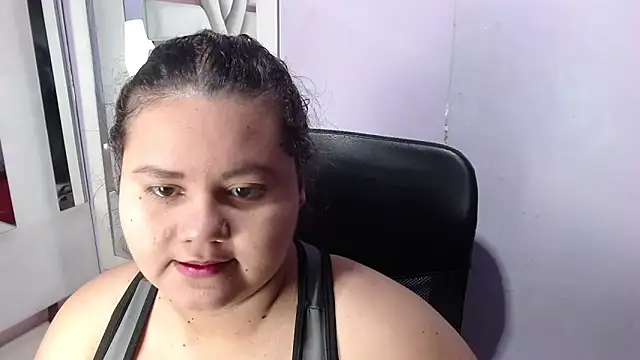 Snapshot of ValenTitis chatting on 11-21-25, 08:51 ValenTitis online show from 11-21-25, 08:51