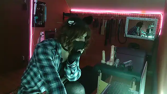 Snapshot of Ginny-the-bdsm-nympho chatting on 12-08-24, 06:17 Ginny-the-bdsm-nympho online show from 12-08-24, 06:17