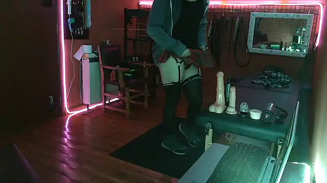 Snapshot of Ginny-the-bdsm-nympho chatting on 02-02-25, 05:37 Ginny-the-bdsm-nympho online show from 02-02-25, 05:37