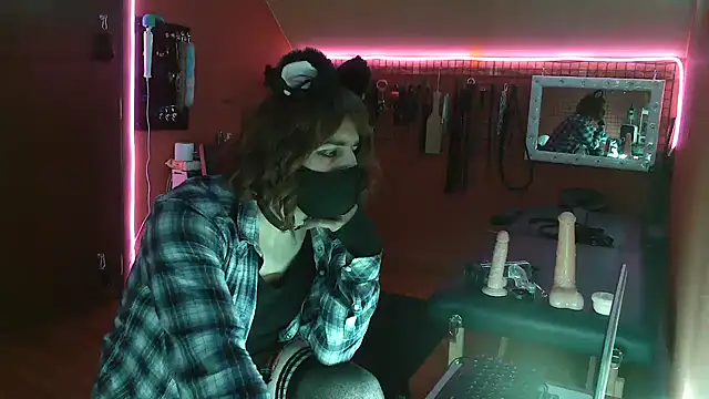 Snapshot of Ginny-the-bdsm-nympho chatting on 02-20-25, 06:02 Ginny-the-bdsm-nympho online show from 02-20-25, 06:02